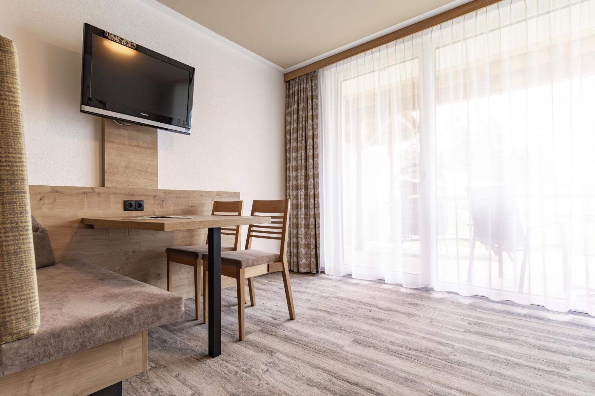 Das Aparthotel Olympia Tirol Seefeld in Tirol Exterior photo